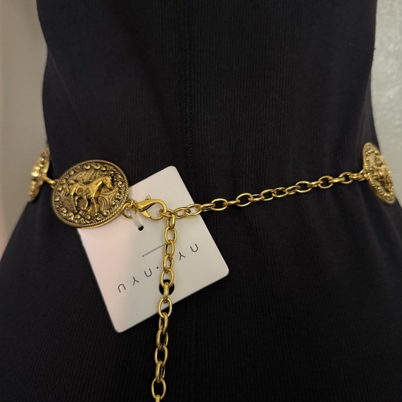 Old gold tone western style horse embossed chain belt - Picture 4 of 9